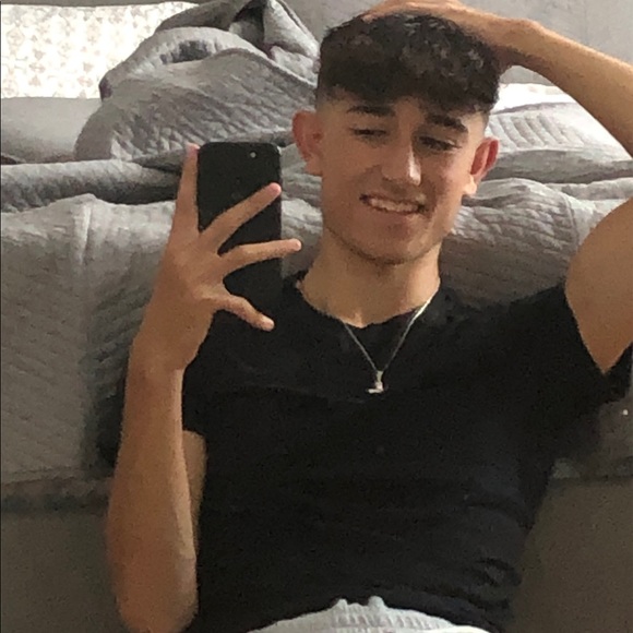 Meet your Posher, Leo - Picture 1 of 1